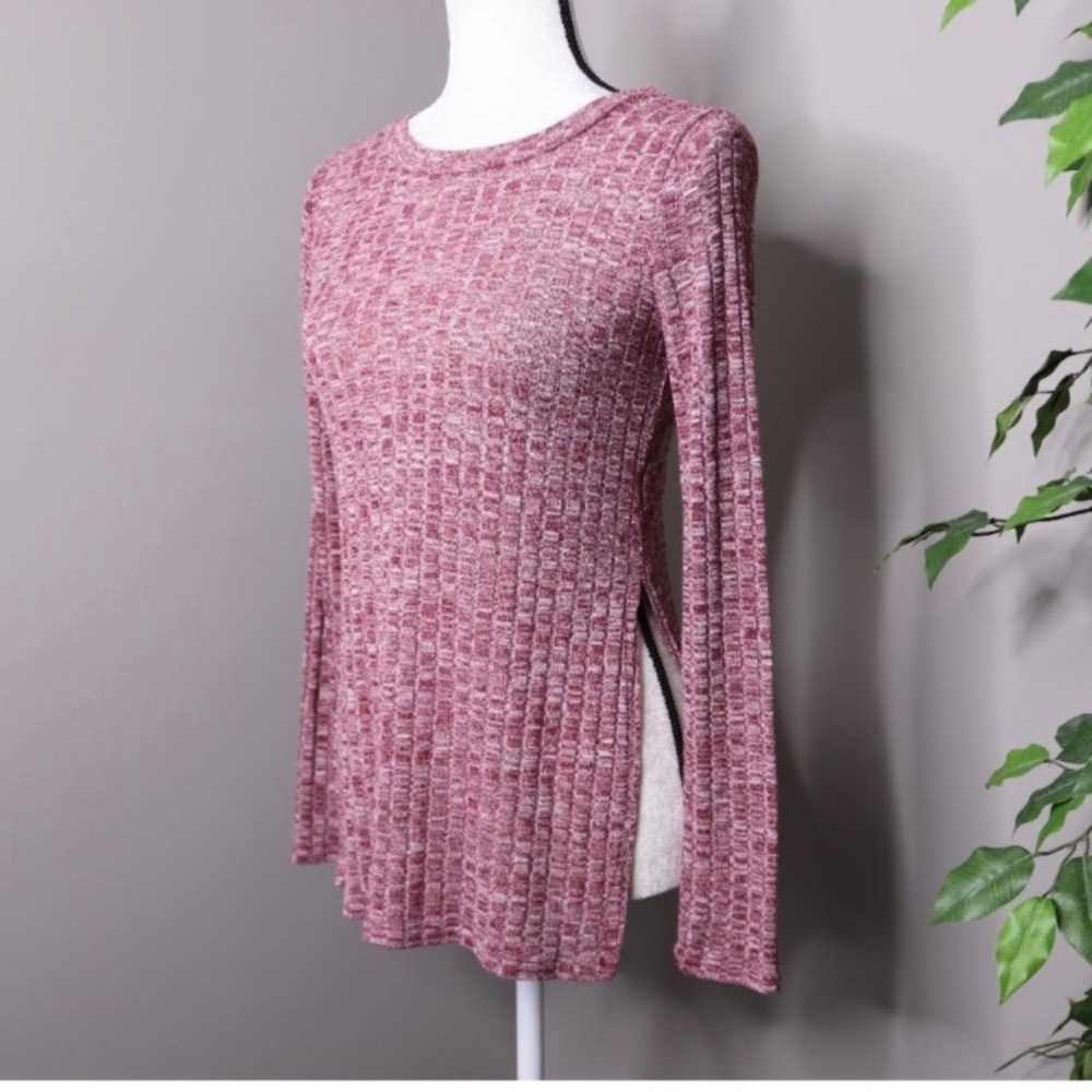 Rose heathered ribbed side slit long sleeve top, lightweight, soft stretchy, xs